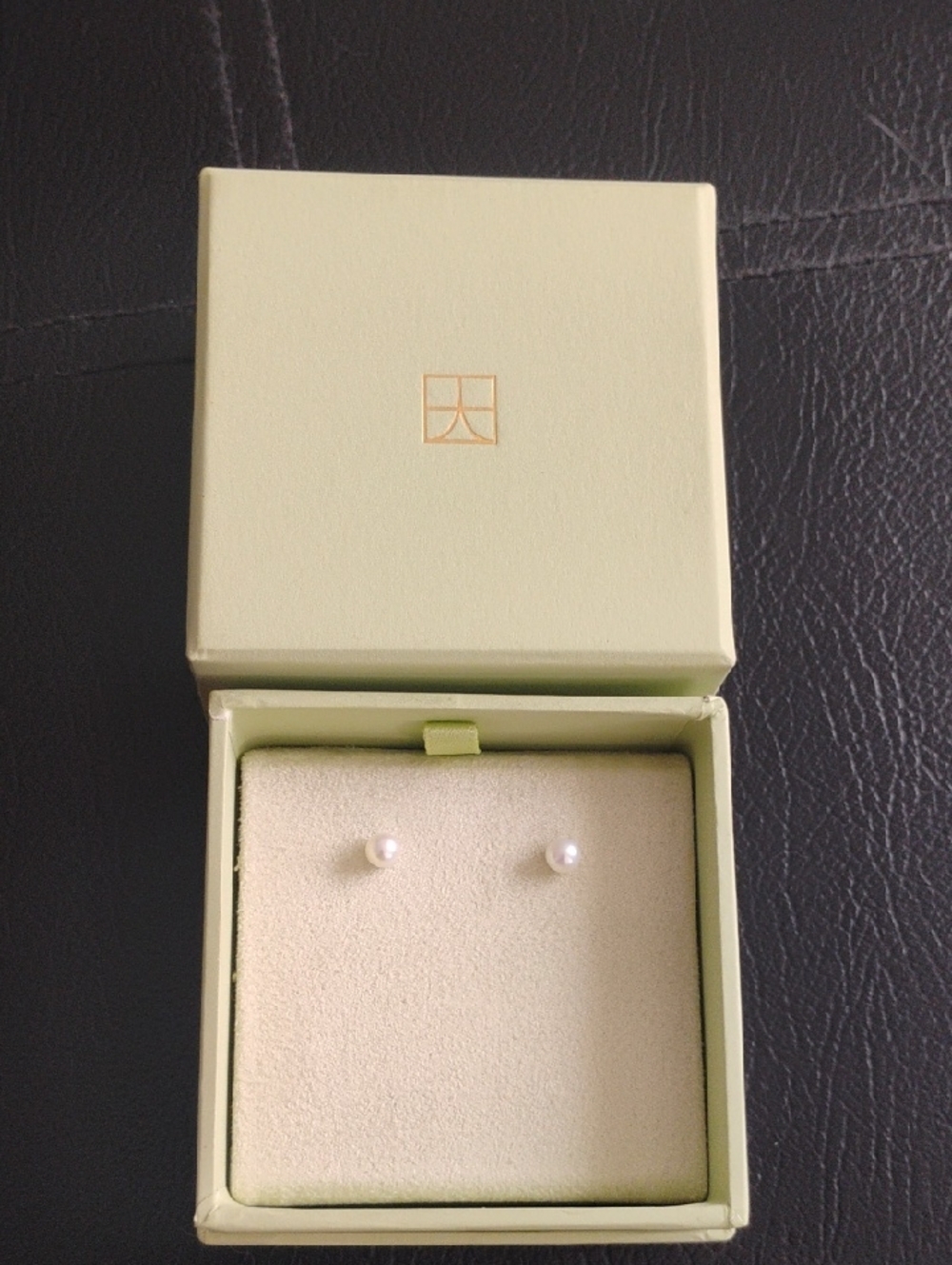 Delicate Cream Freshwater Pearl Stud Earrings - Minimal Pearl Post